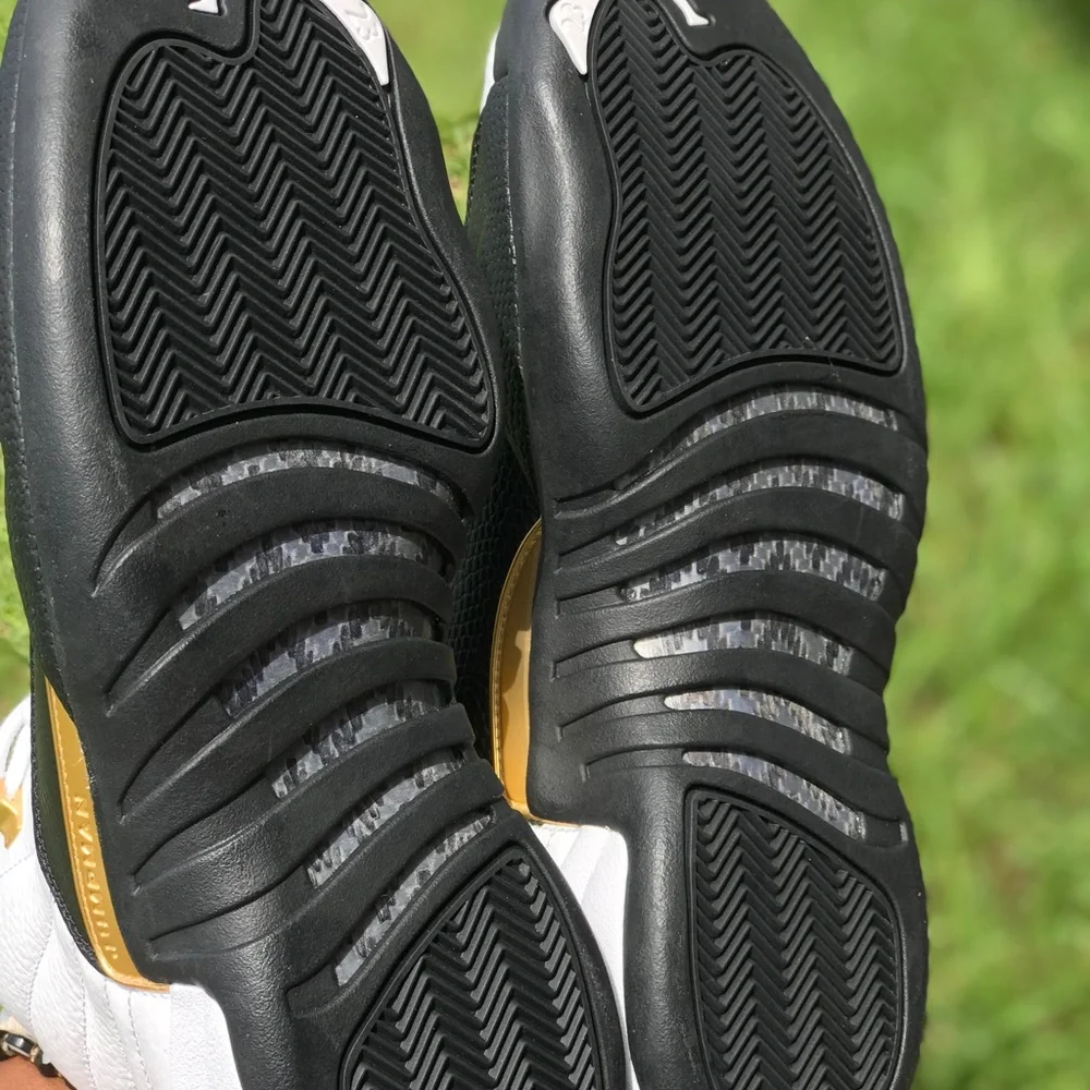 Air Jordan Retro 12 Royalty Taxi Size 11.5
